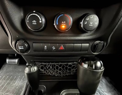 2013 Jeep Wrangler Sport 4x4 2dr SUV