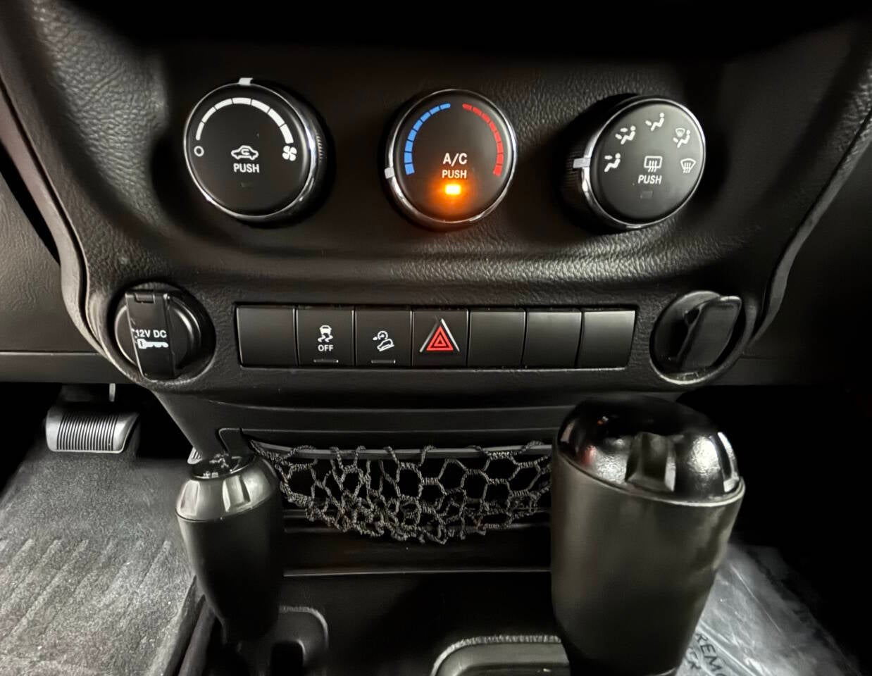 2013 Jeep Wrangler Sport 4x4 2dr SUV