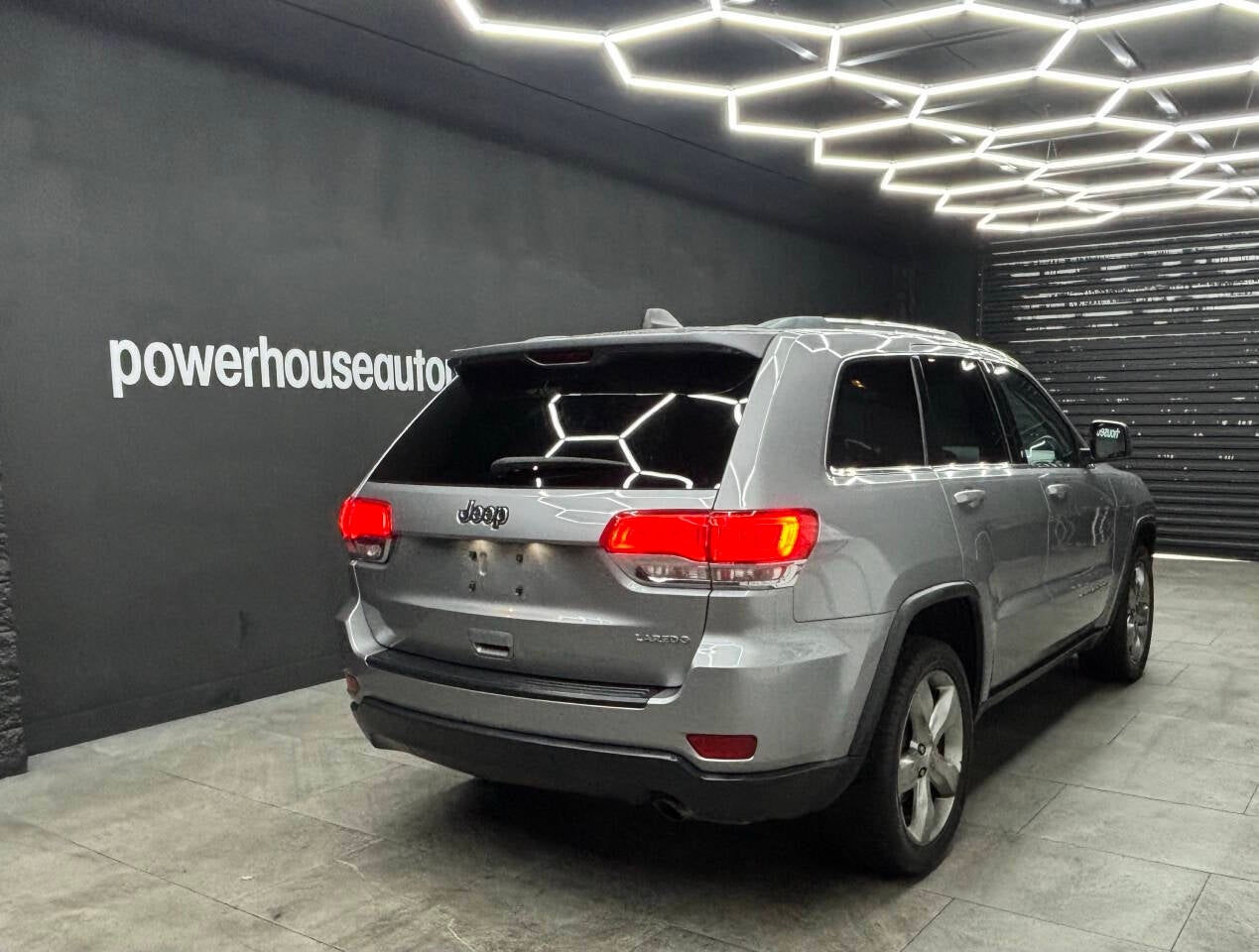 2015 Jeep Grand Cherokee Laredo 4x2 4dr SUV