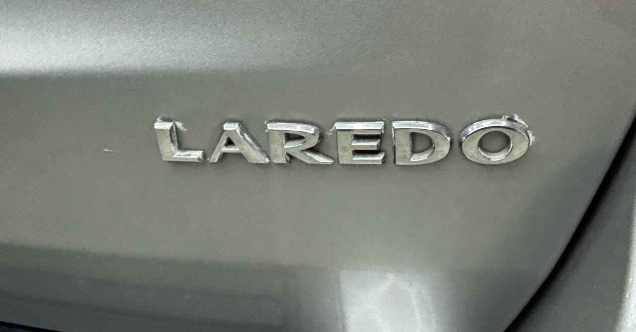 2015 Jeep Grand Cherokee Laredo 4x2 4dr SUV