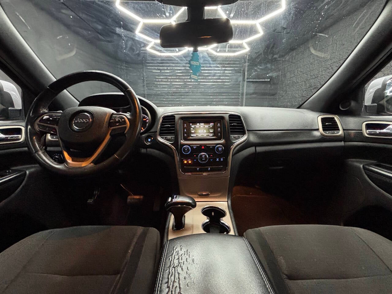 2015 Jeep Grand Cherokee Laredo 4x2 4dr SUV