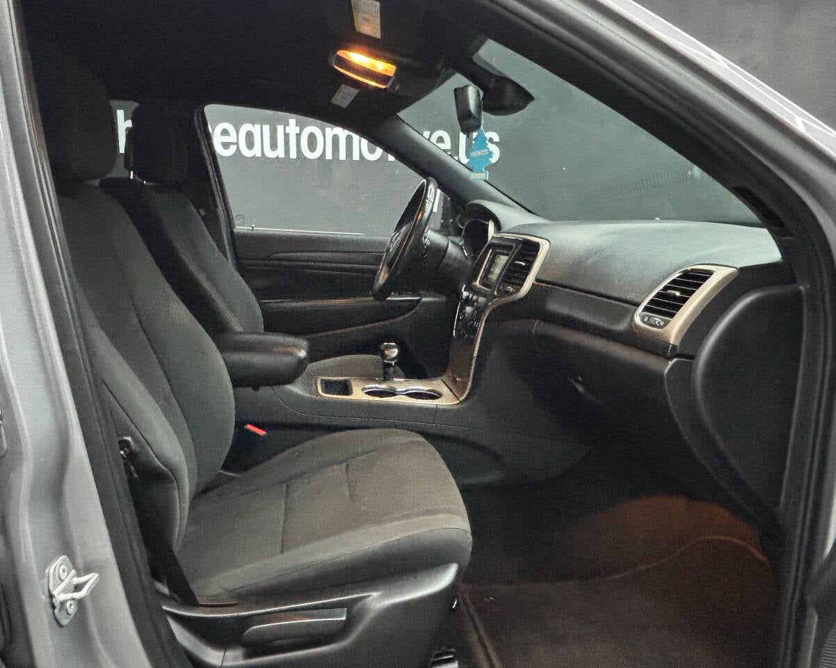 2015 Jeep Grand Cherokee Laredo 4x2 4dr SUV