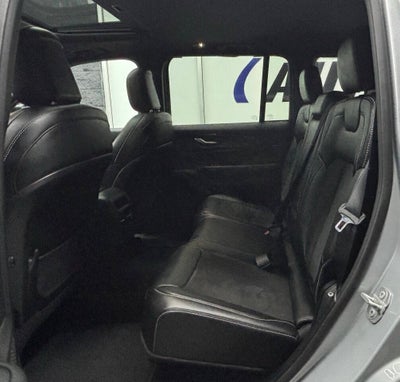 2023 Jeep Grand Cherokee Laredo 4x4 4dr SUV