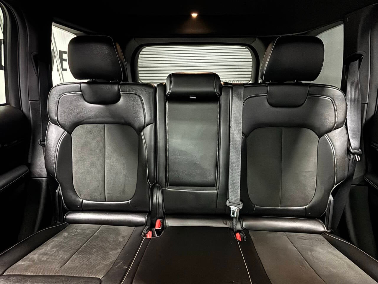 2023 Jeep Grand Cherokee Laredo 4x4 4dr SUV