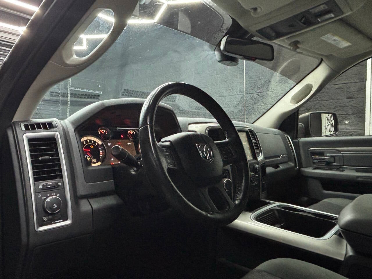 2016 RAM 1500 Big Horn 4x4 4dr Quad Cab 6.3 ft. SB Pickup