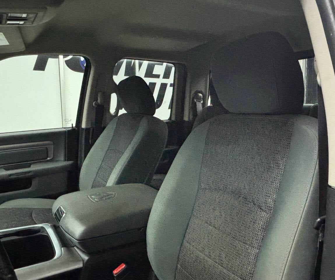 2016 RAM 1500 Big Horn 4x4 4dr Quad Cab 6.3 ft. SB Pickup