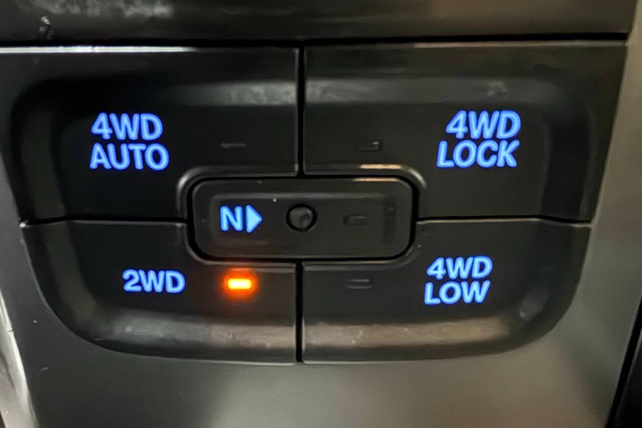 2017 RAM 1500 Sport 4x4 4dr Crew Cab 5.5 ft. SB Pickup