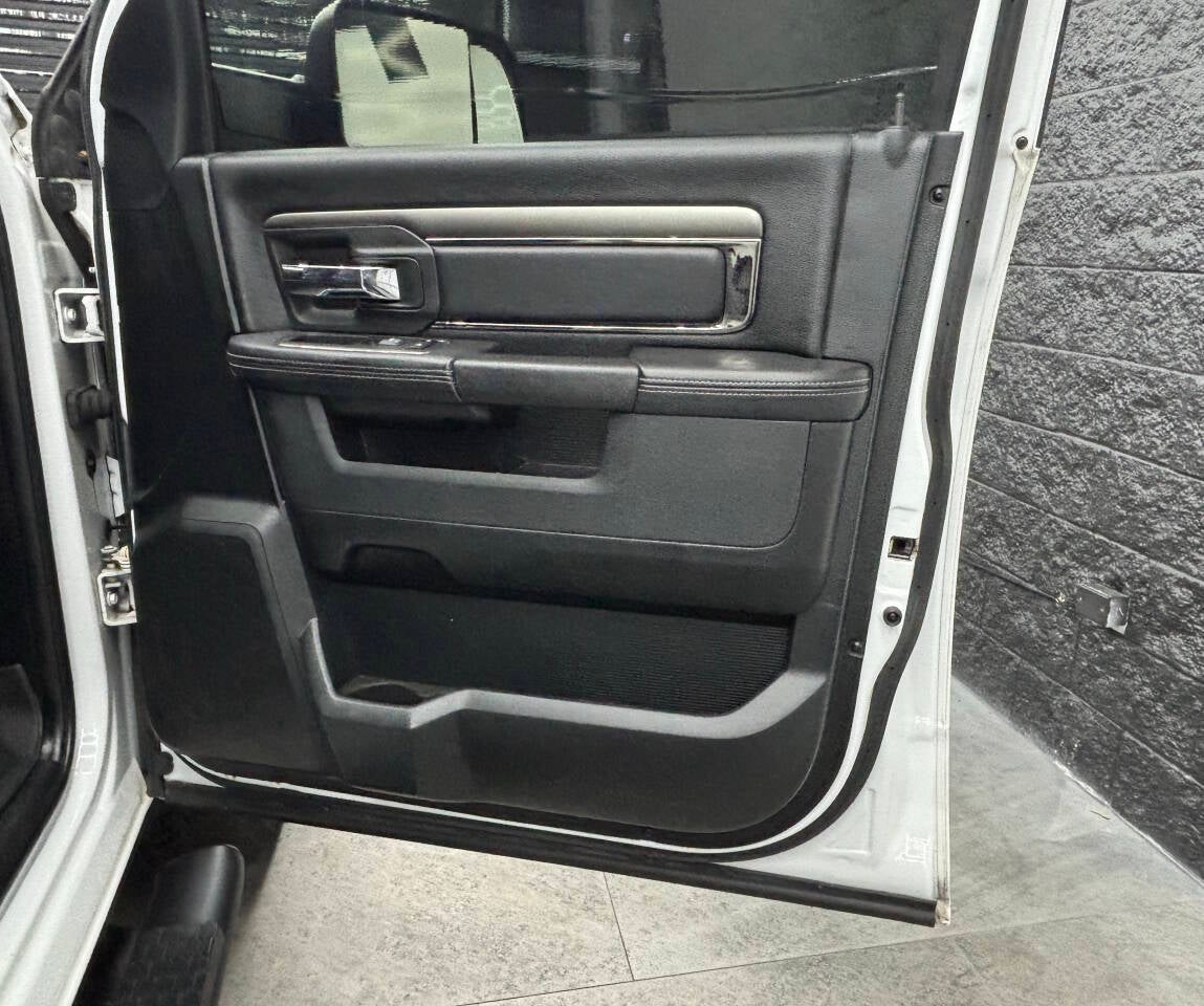 2017 RAM 1500 Sport 4x4 4dr Crew Cab 5.5 ft. SB Pickup