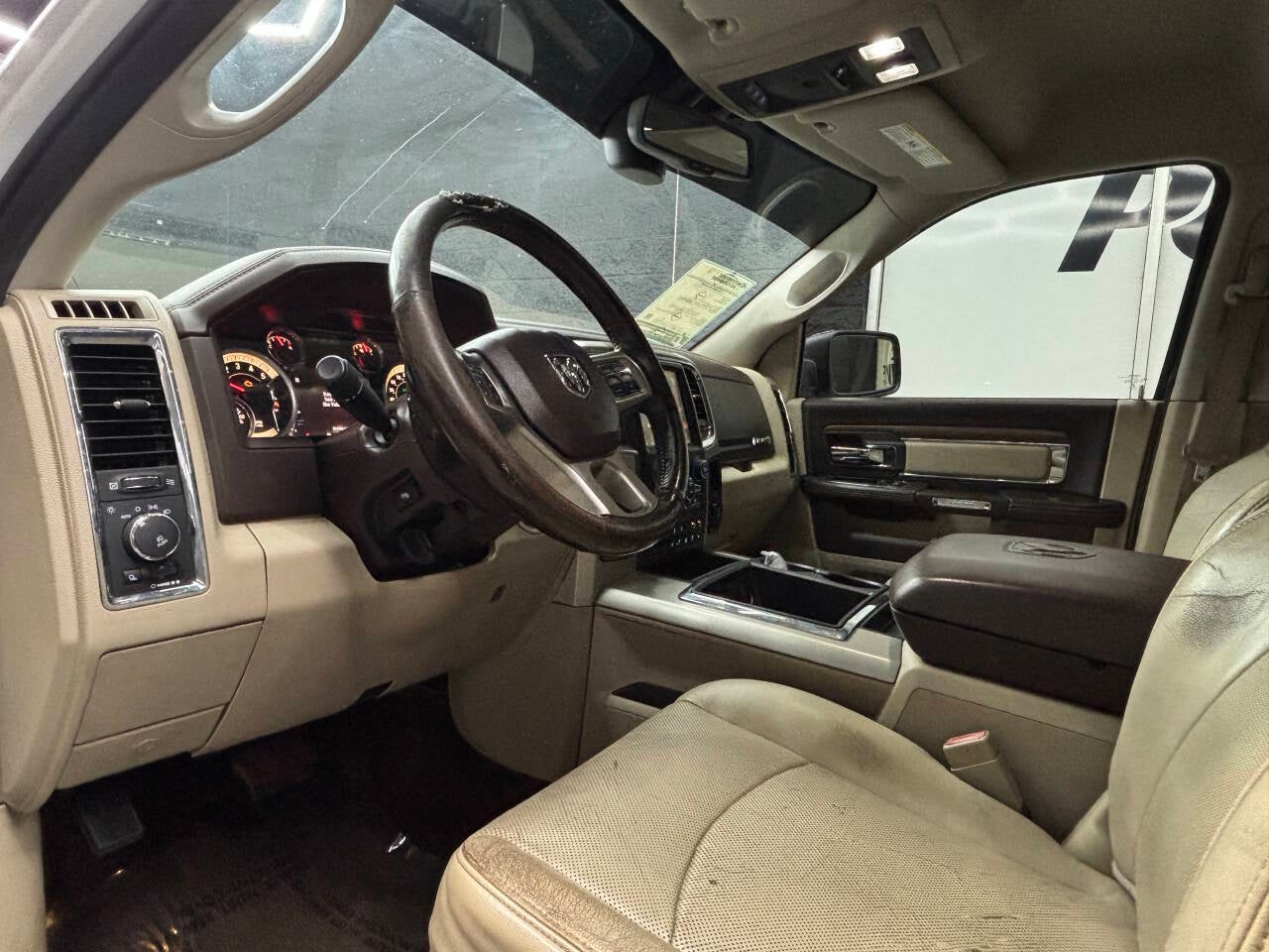 2014 RAM 1500 Laramie 4x4 4dr Crew Cab 5.5 ft. SB Pickup