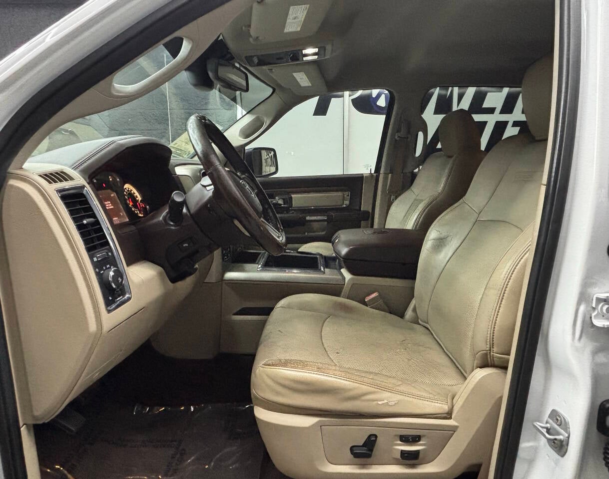 2014 RAM 1500 Laramie 4x4 4dr Crew Cab 5.5 ft. SB Pickup
