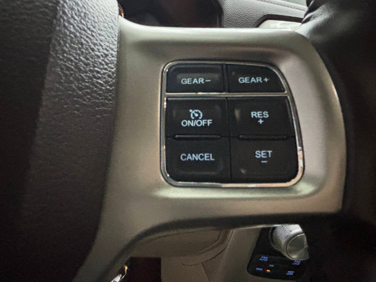 2014 RAM 1500 Laramie 4x4 4dr Crew Cab 5.5 ft. SB Pickup