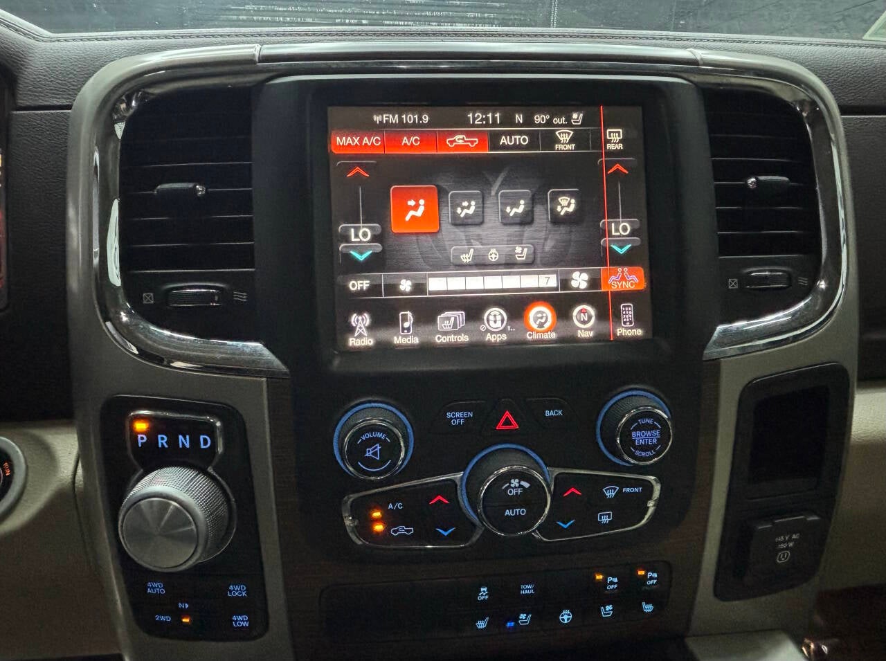 2014 RAM 1500 Laramie 4x4 4dr Crew Cab 5.5 ft. SB Pickup