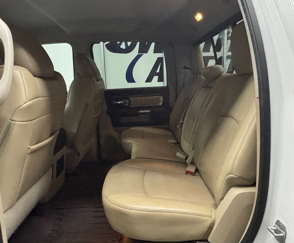 2014 RAM 1500 Laramie 4x4 4dr Crew Cab 5.5 ft. SB Pickup
