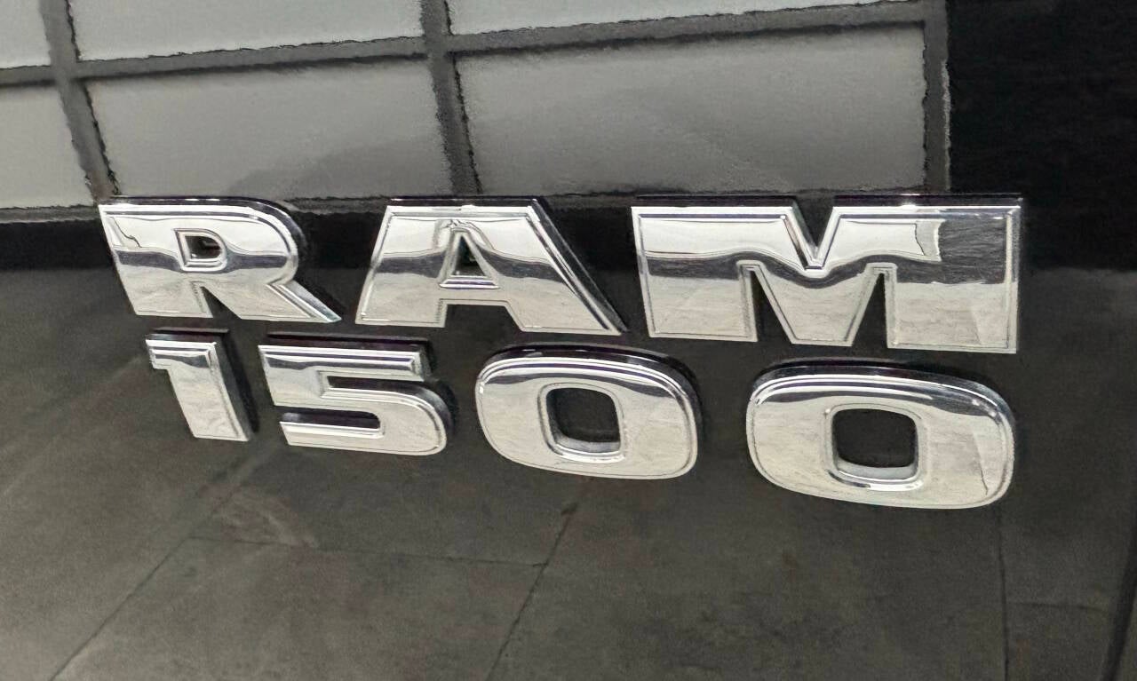2013 RAM 1500 Laramie 4x4 4dr Crew Cab 5.5 ft. SB Pickup