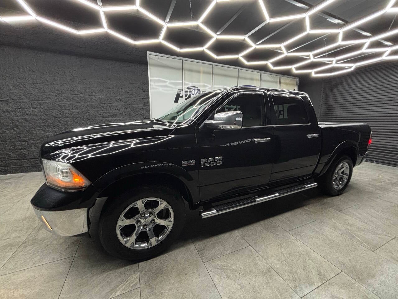 2013 RAM 1500 Laramie 4x4 4dr Crew Cab 5.5 ft. SB Pickup