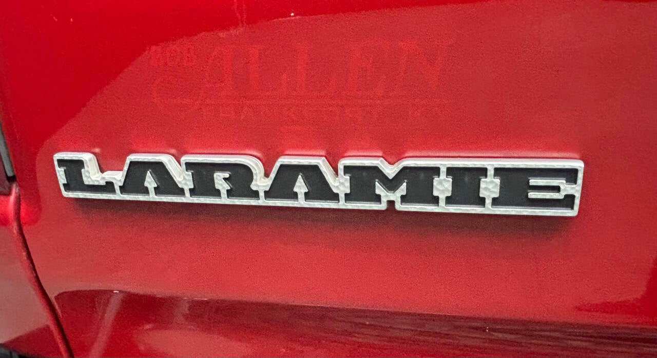 2019 RAM 1500 Laramie 4x4 4dr Quad Cab 6.4 ft. SB Pickup