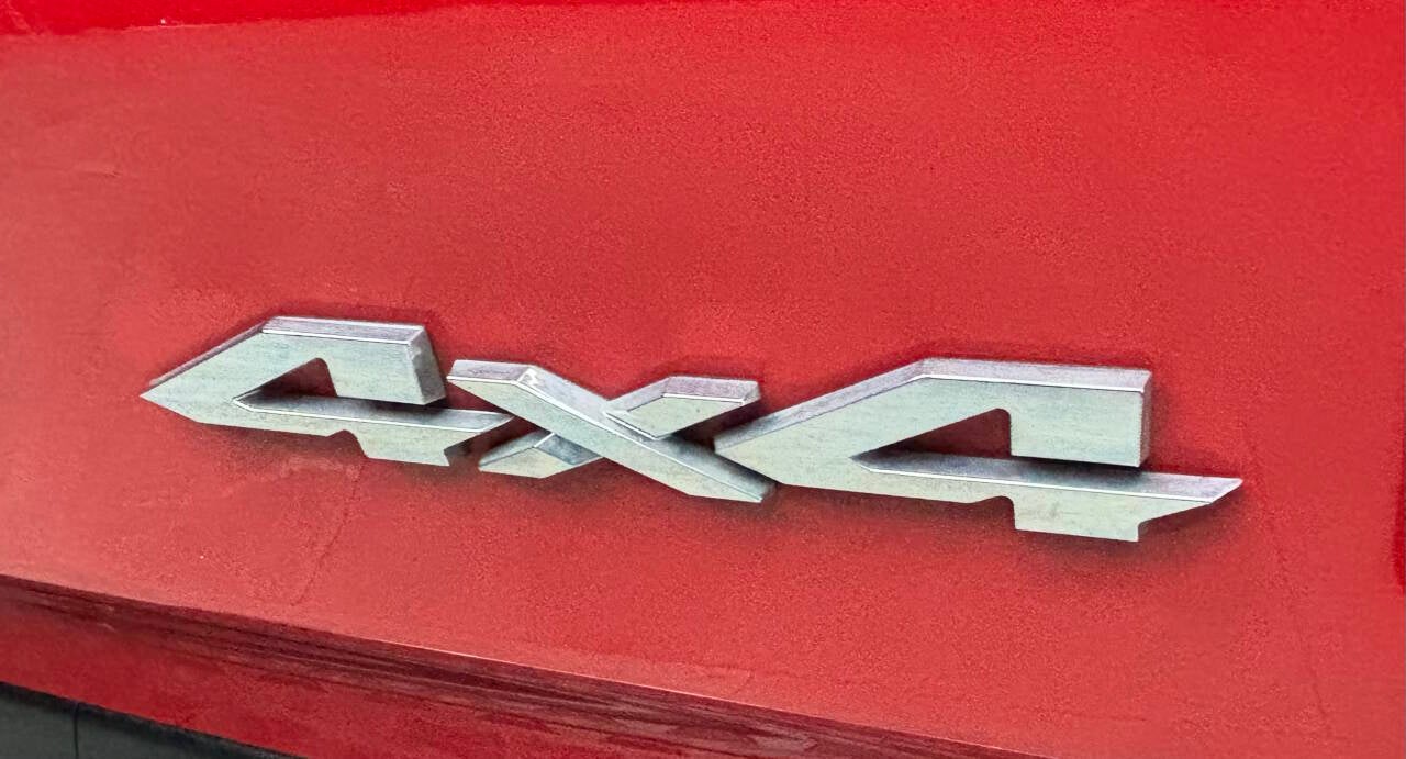 2019 RAM 1500 Laramie 4x4 4dr Quad Cab 6.4 ft. SB Pickup