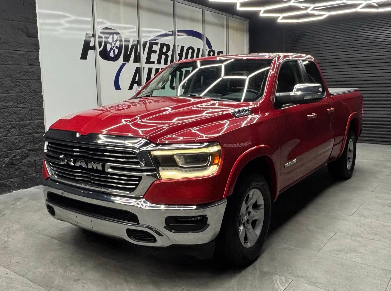 2019 RAM 1500 Laramie 4x4 4dr Quad Cab 6.4 ft. SB Pickup