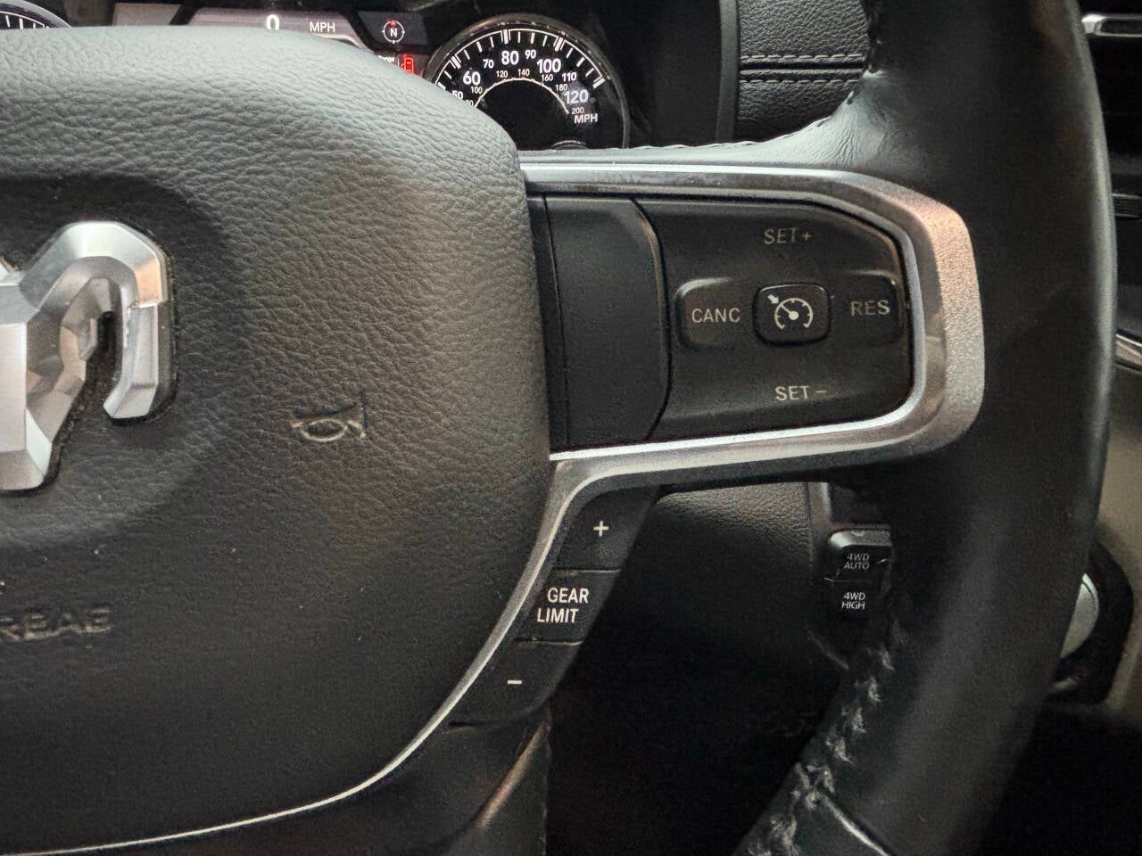 2019 RAM 1500 Laramie 4x4 4dr Quad Cab 6.4 ft. SB Pickup