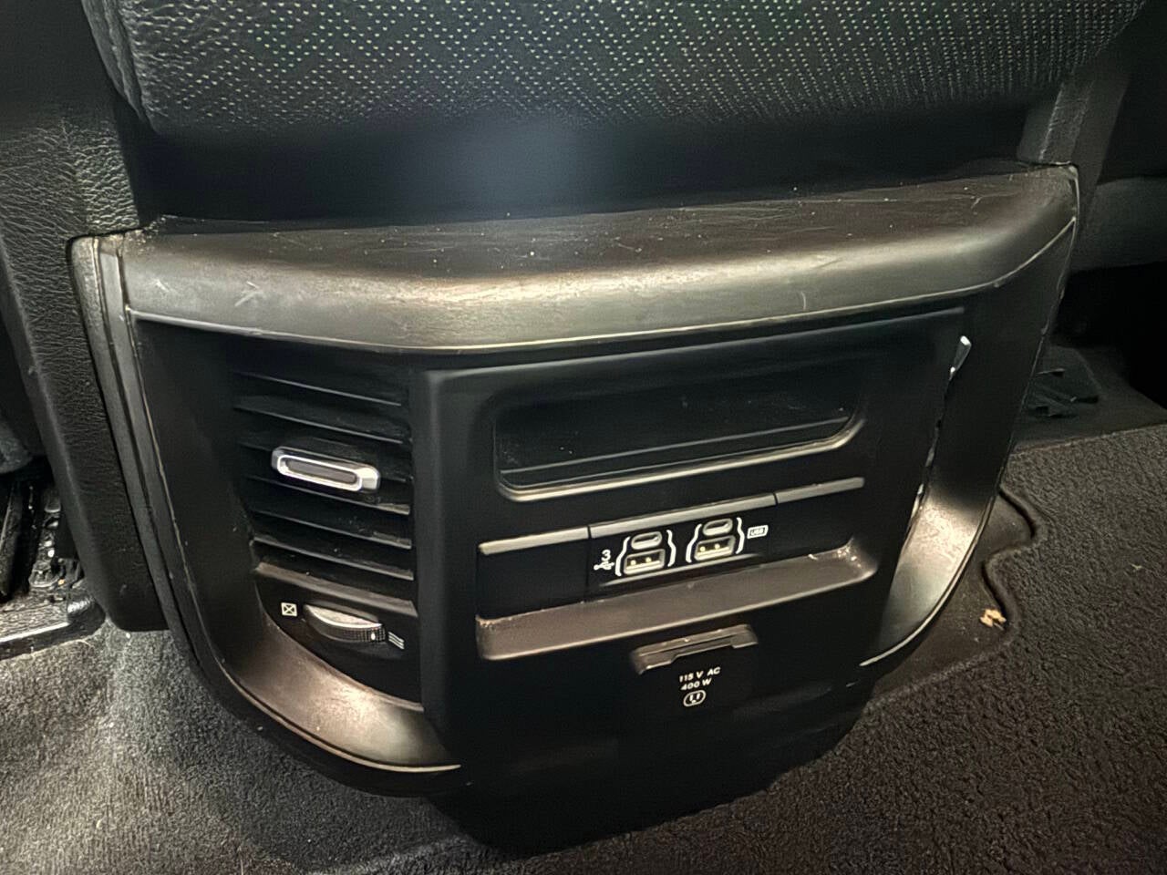 2019 RAM 1500 Laramie 4x4 4dr Quad Cab 6.4 ft. SB Pickup