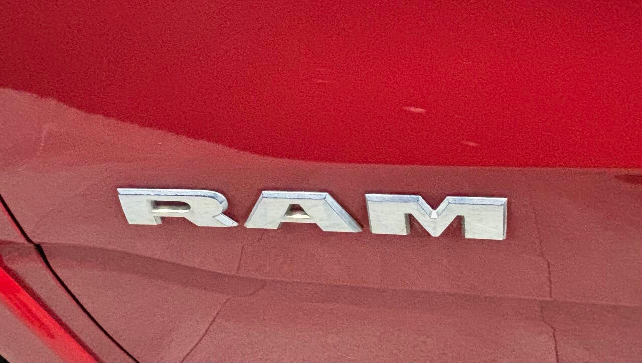 2019 RAM 1500 Laramie 4x4 4dr Quad Cab 6.4 ft. SB Pickup
