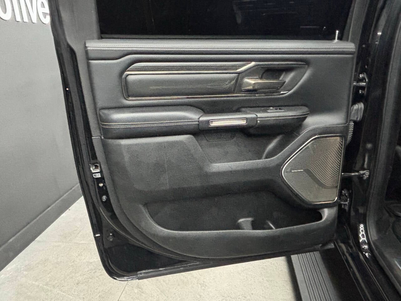 2019 RAM 1500 Limited 4x4 4dr Crew Cab 5.6 ft. SB Pickup