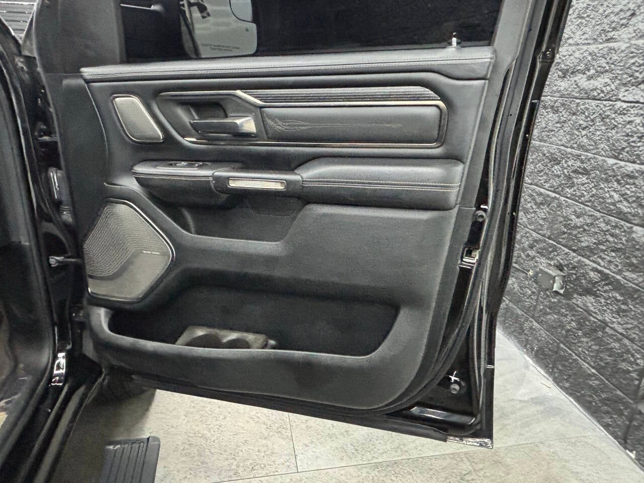 2019 RAM 1500 Limited 4x4 4dr Crew Cab 5.6 ft. SB Pickup