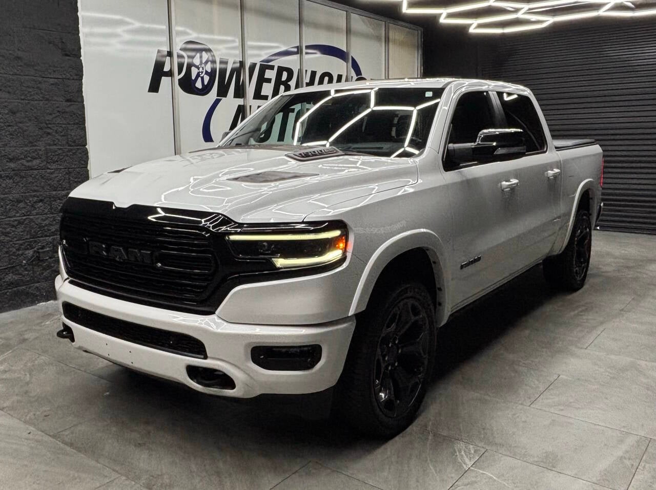2022 RAM 1500 Limited 4x4 4dr Crew Cab 5.6 ft. SB Pickup