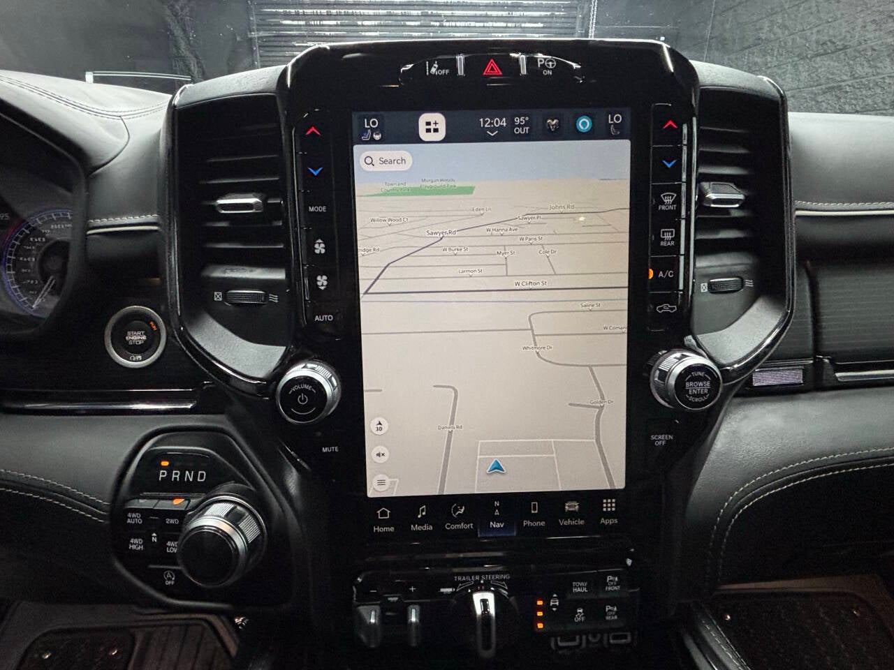 2022 RAM 1500 Limited 4x4 4dr Crew Cab 5.6 ft. SB Pickup