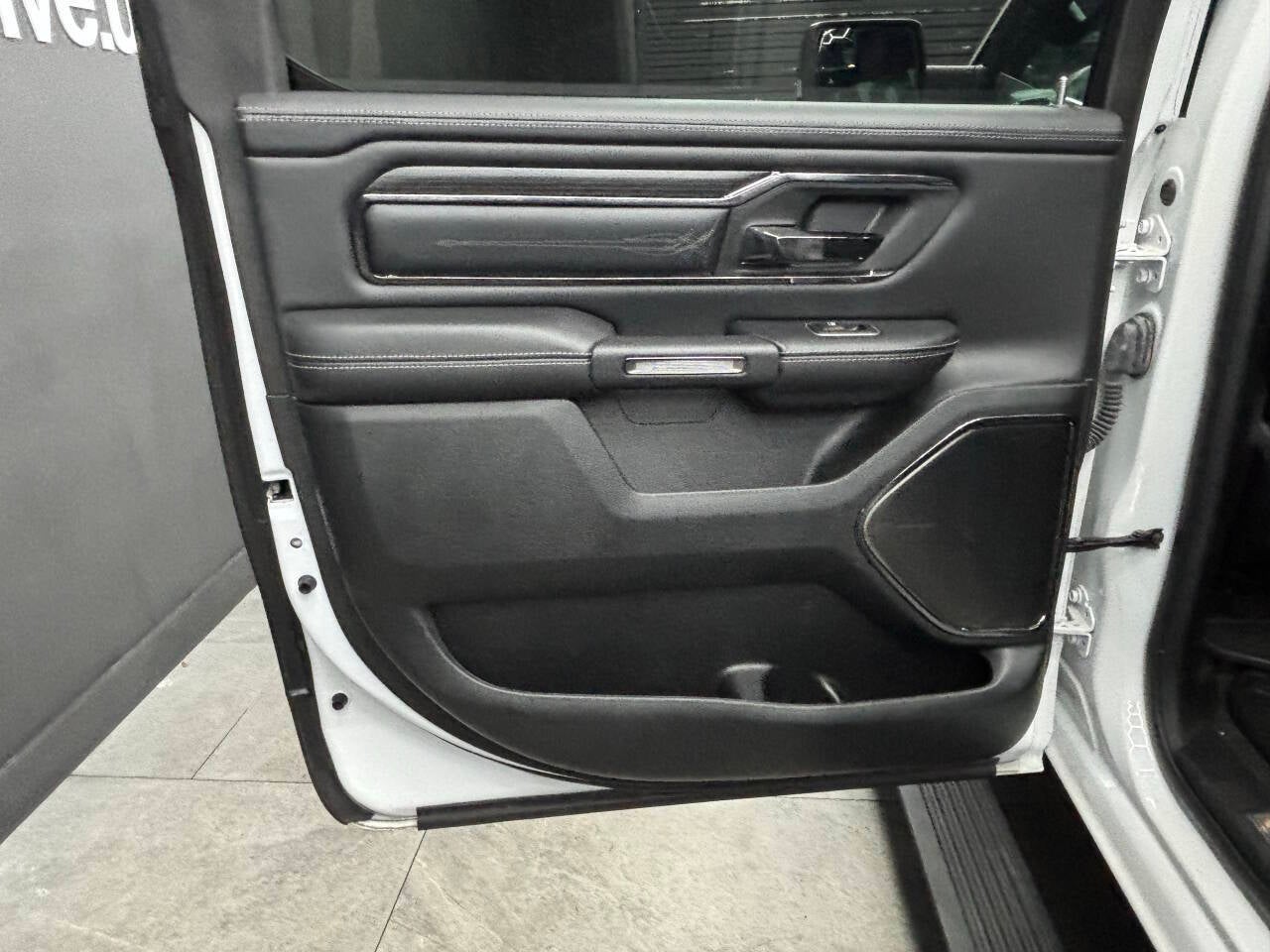 2022 RAM 1500 Limited 4x4 4dr Crew Cab 5.6 ft. SB Pickup