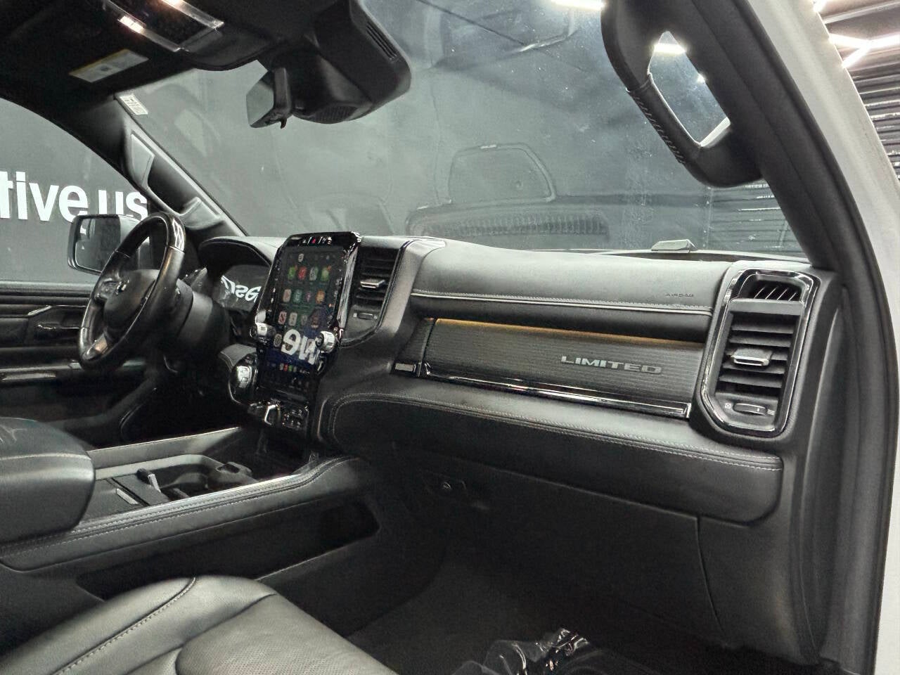 2022 RAM 1500 Limited 4x4 4dr Crew Cab 5.6 ft. SB Pickup