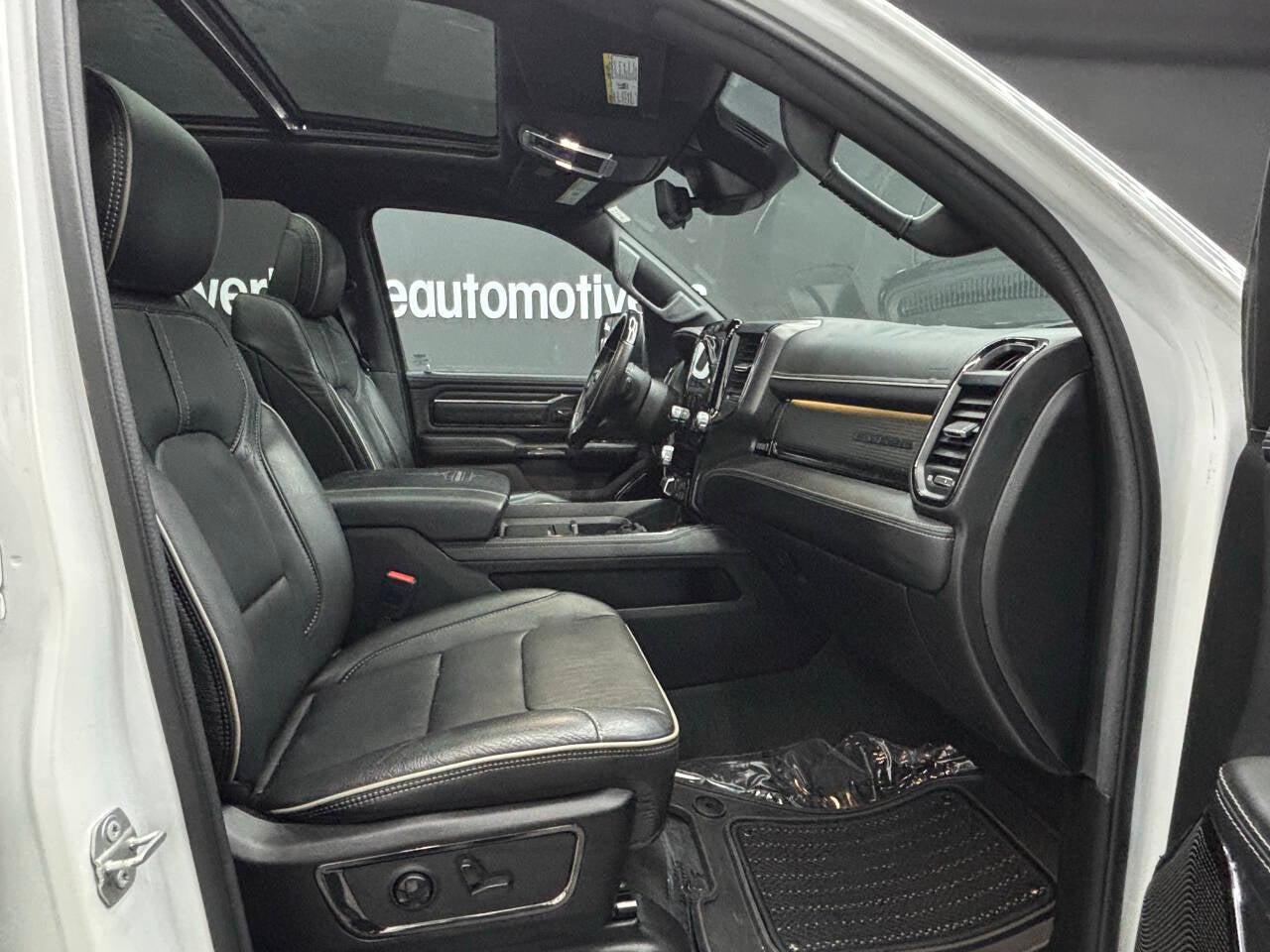 2022 RAM 1500 Limited 4x4 4dr Crew Cab 5.6 ft. SB Pickup