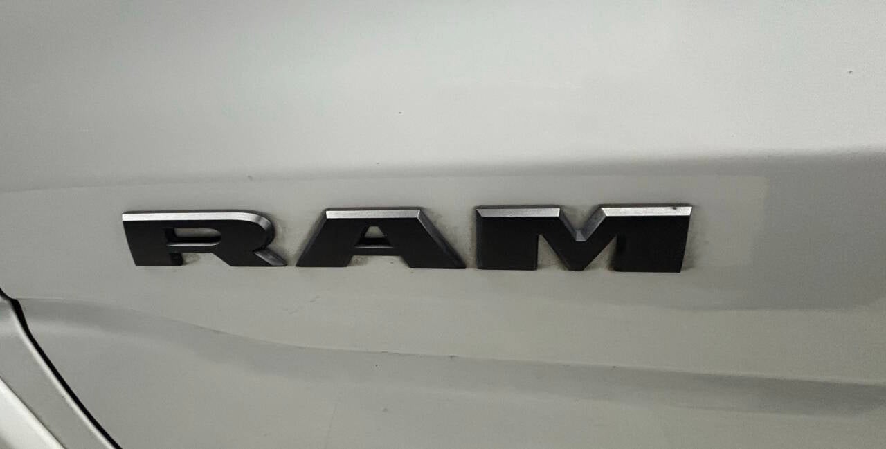 2022 RAM 1500 Limited 4x4 4dr Crew Cab 5.6 ft. SB Pickup