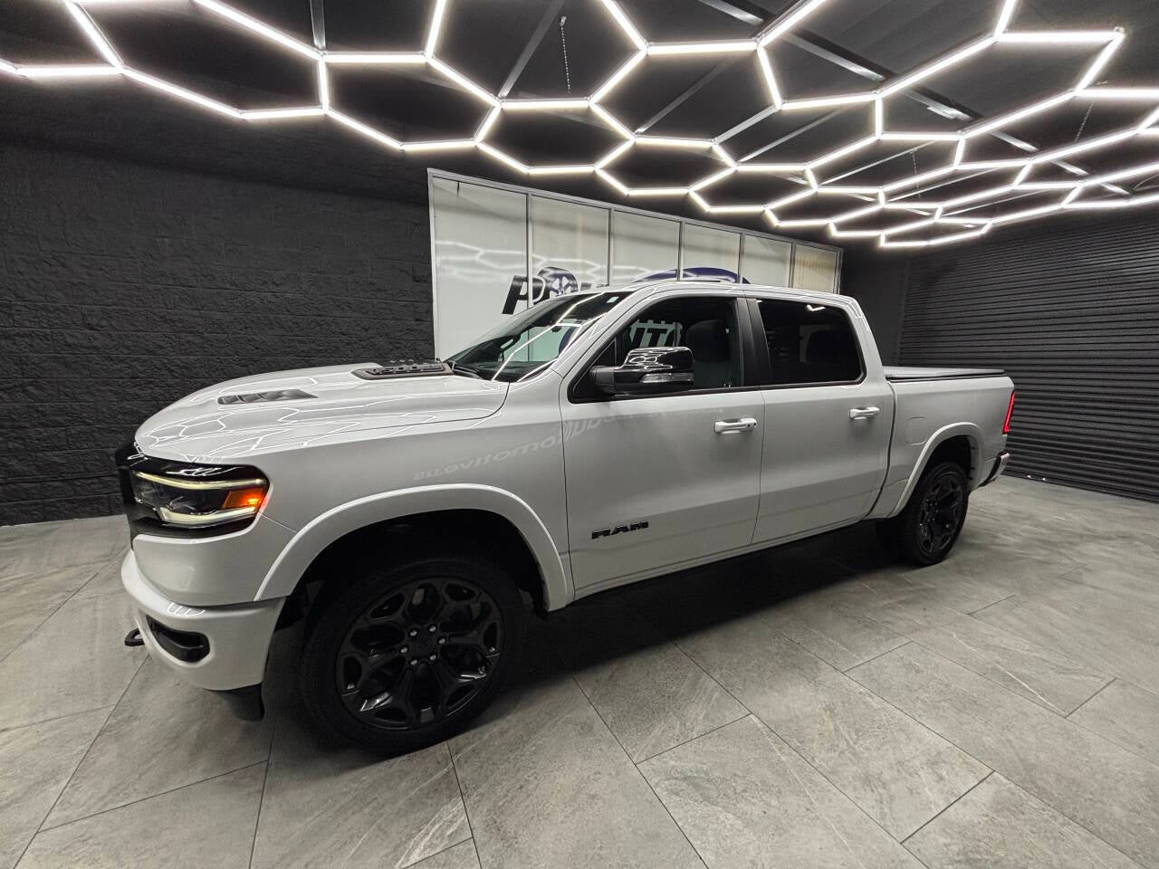 2022 RAM 1500 Limited 4x4 4dr Crew Cab 5.6 ft. SB Pickup