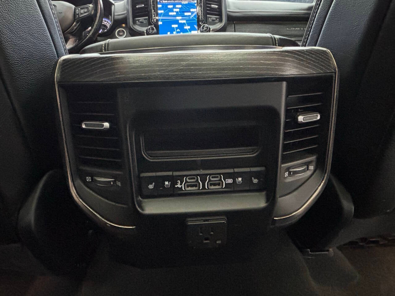 2019 RAM 1500 Limited 4x4 4dr Crew Cab 5.6 ft. SB Pickup