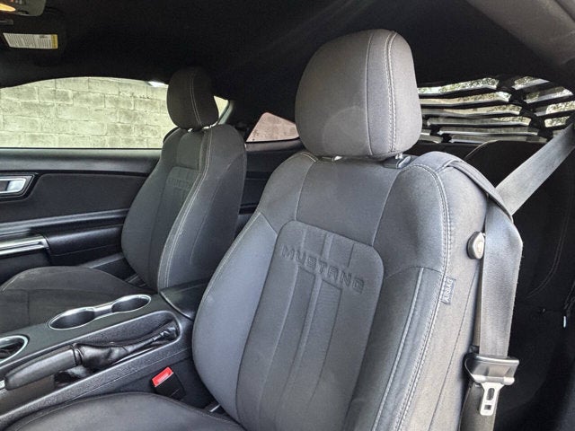 2020 Ford Mustang EcoBoost 2dr Fastback