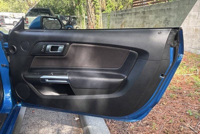 2020 Ford Mustang EcoBoost 2dr Fastback