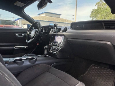 2020 Ford Mustang EcoBoost 2dr Fastback
