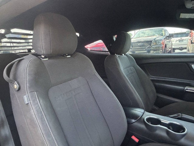 2020 Ford Mustang EcoBoost 2dr Fastback