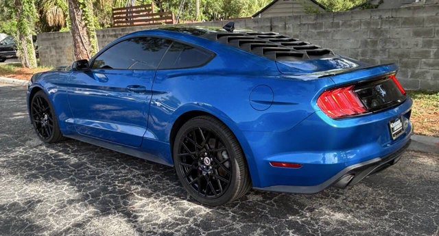 2020 Ford Mustang EcoBoost 2dr Fastback