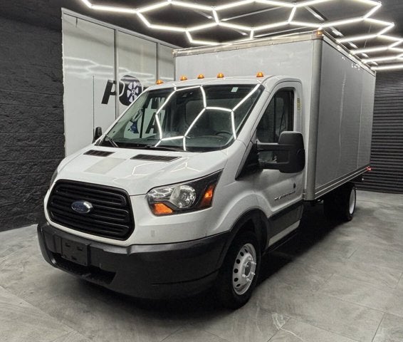 2019 Ford Transit Chassis 350 HD 2dr 156 in. WB DRW Chassis w/9950 Lb. GVWR