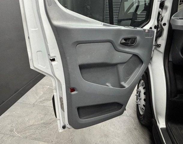 2019 Ford Transit Chassis 350 HD 2dr 156 in. WB DRW Chassis w/9950 Lb. GVWR