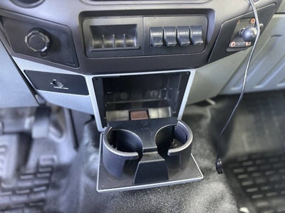 2011 Ford Super Duty F-550 DRW 4X2 2dr Regular Cab 140.8 200.8 in. WB