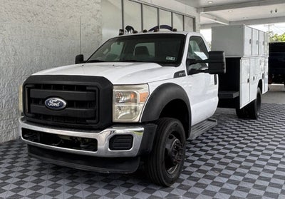 2011 Ford Super Duty F-550 DRW 4X2 2dr Regular Cab 140.8 200.8 in. WB