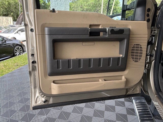 2012 Ford Super Duty F-250 SRW Lariat 4x2 4dr Crew Cab 6.8 ft. SB Pickup