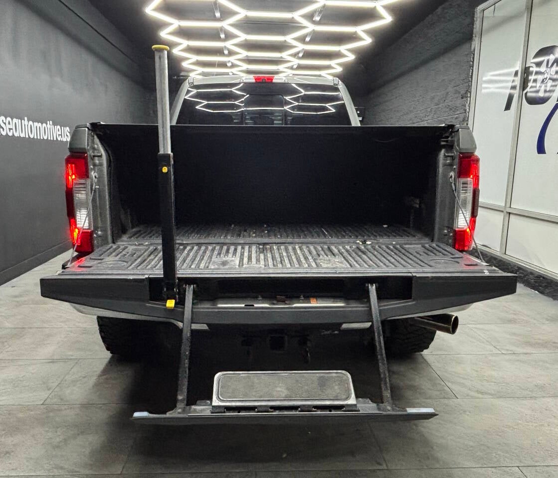 2019 Ford F-250 Super Duty Lariat 4x4 4dr Crew Cab 6.8 ft. SB Pickup