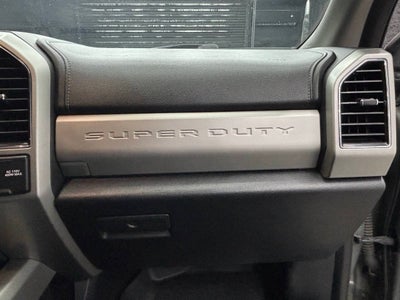 2019 Ford F-250 Super Duty Lariat 4x4 4dr Crew Cab 6.8 ft. SB Pickup