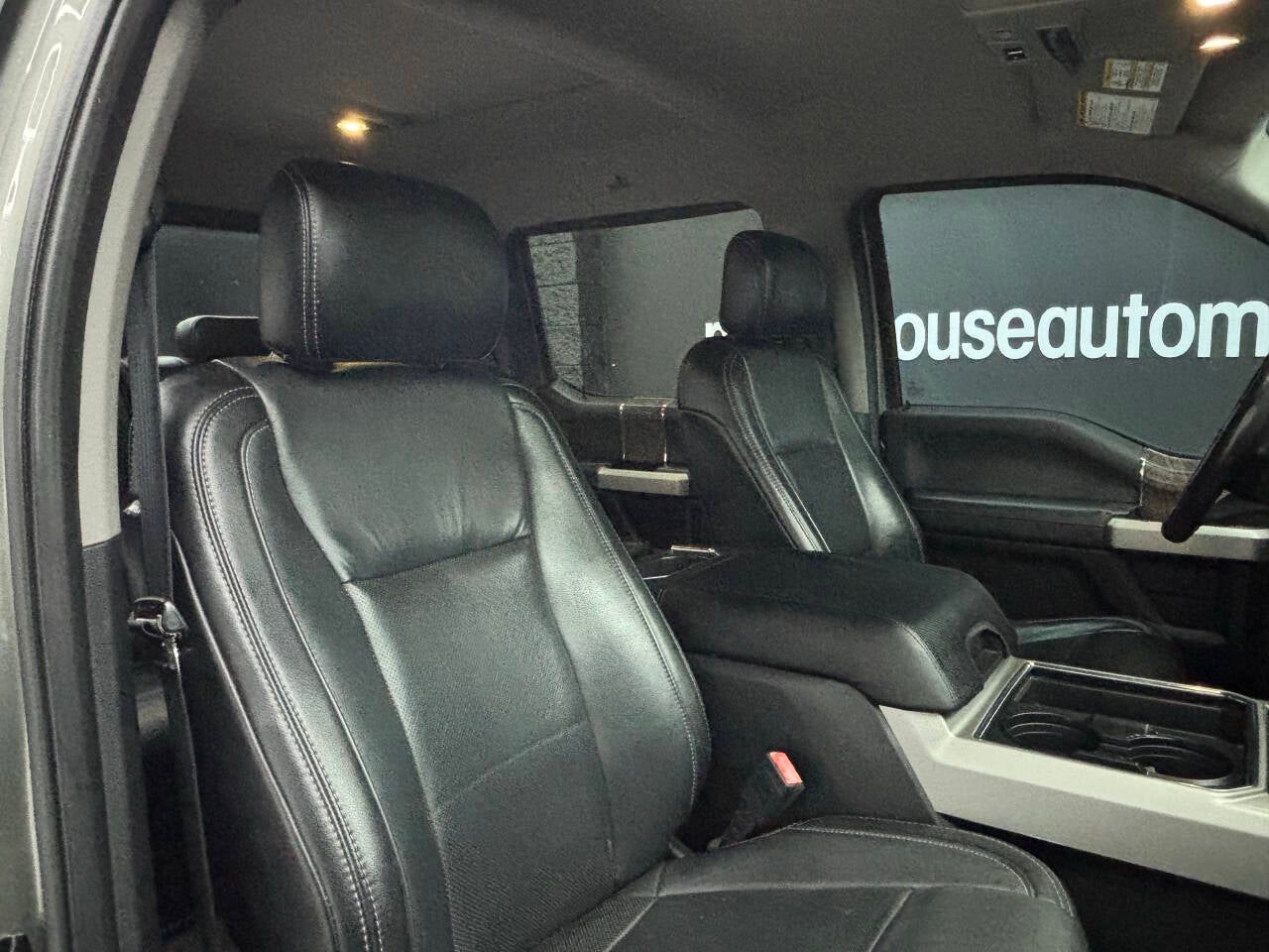 2019 Ford F-250 Super Duty Lariat 4x4 4dr Crew Cab 6.8 ft. SB Pickup