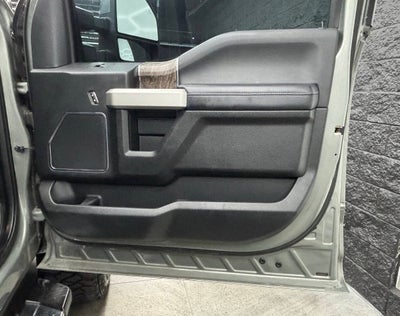 2019 Ford F-250 Super Duty Lariat 4x4 4dr Crew Cab 6.8 ft. SB Pickup