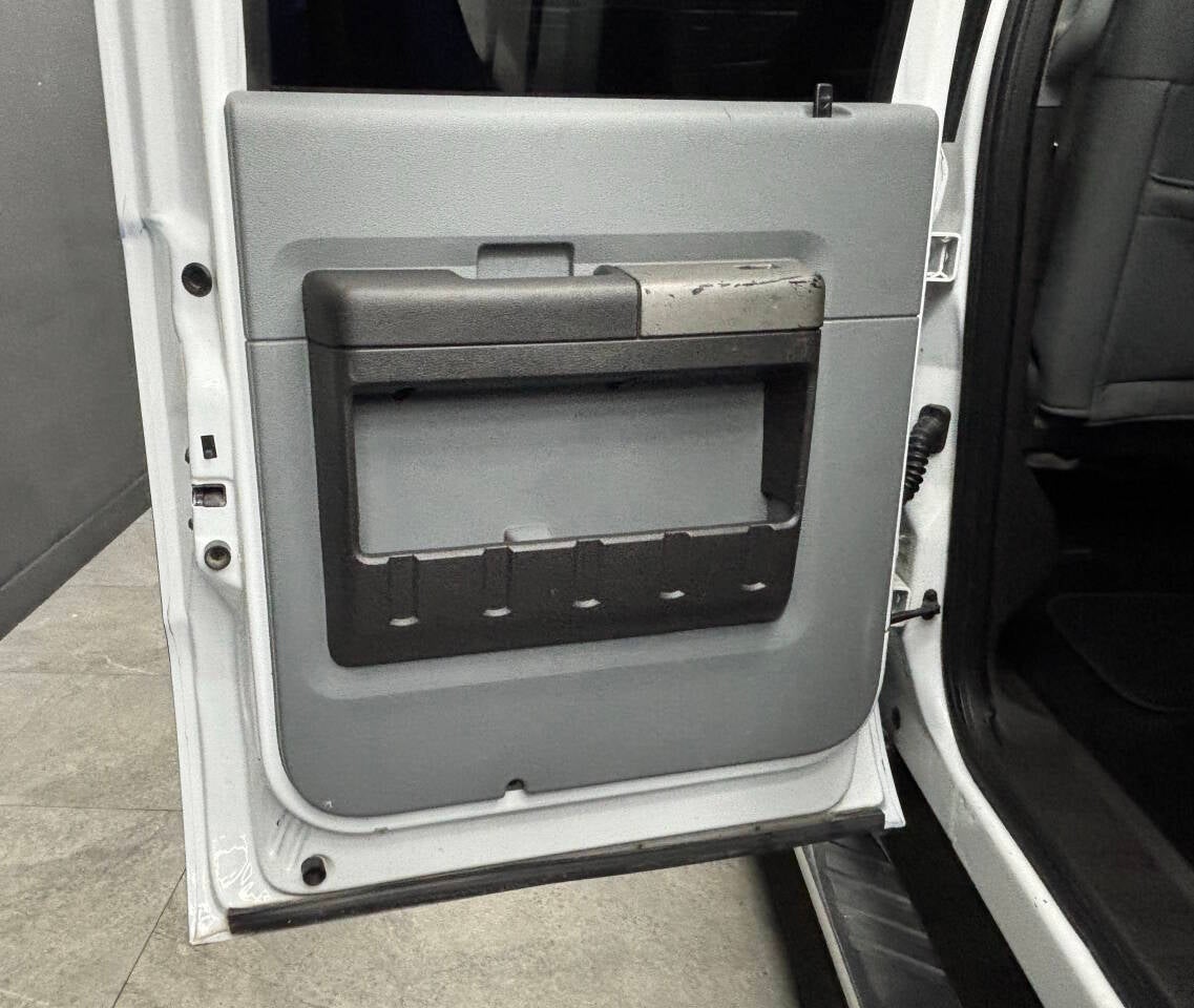 2011 Ford F-250 Super Duty XLT 4x4 4dr Crew Cab 8 ft. LB Pickup